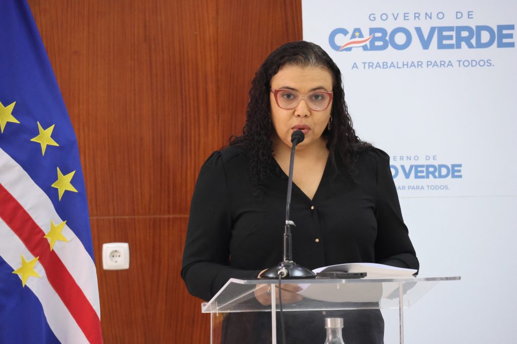 “Neste novo ano, reafirmo a confiança do Governo na capacidade das Forças Armadas de enfrentar os desafios que se apresentam” – Janine Lélis