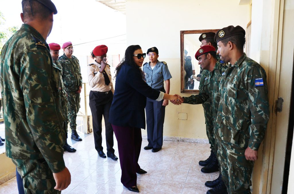 A Ministra de Estado e da Defesa Nacional, Janine Lélis esteve, este sábado, no Centro de Pupilos das Forças Armadas para um momento de convívio com os jovens e adolescentes