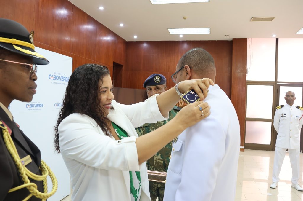 Ministra da Defesa Nacional deseja ao novo Chefe do Estado-Maior das Forças Armadas os maiores êxitos na nobre missão que agora assume